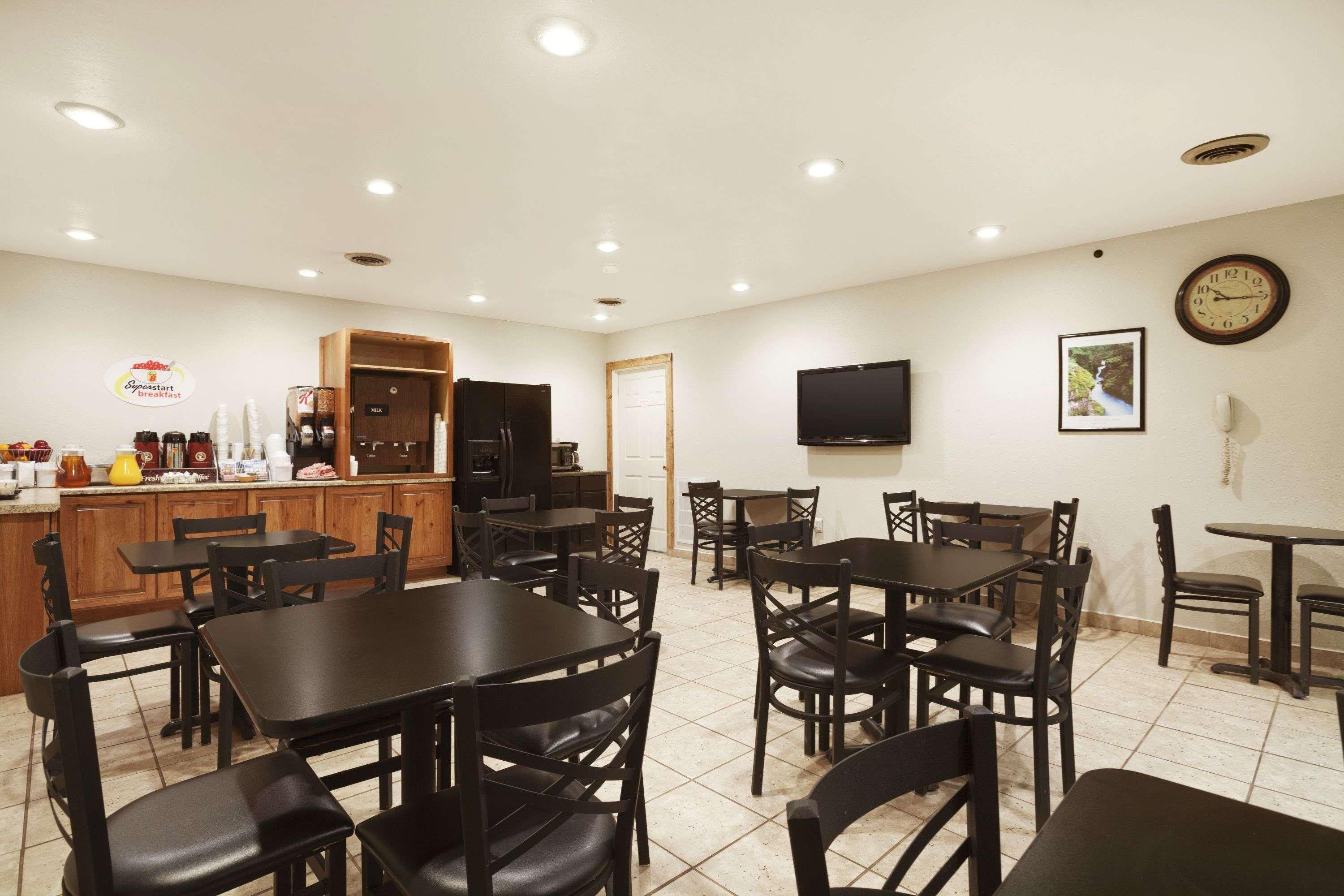 Super 8 By Wyndham Williston Nd Ξενοδοχείο Εξωτερικό φωτογραφία